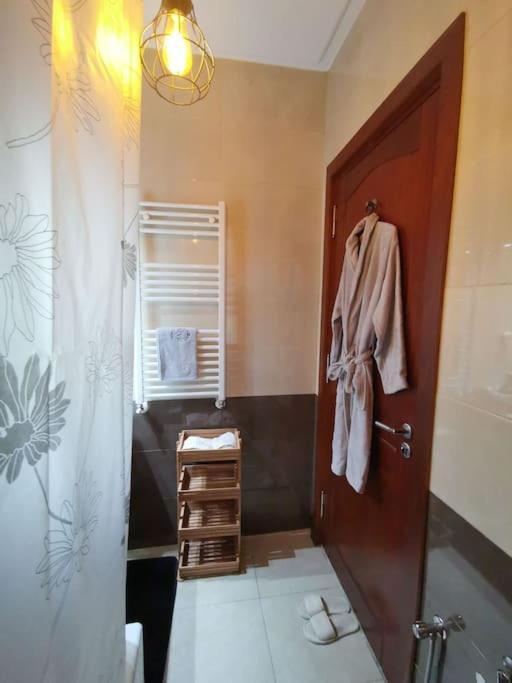Beautiful In Lac2 1 Min Away From Tunisia Mall * Túnez